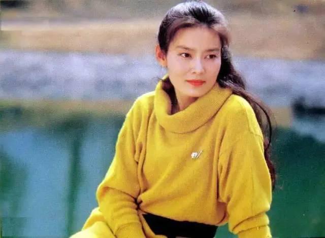 言情小说排行榜2013前十名，2013年小说排行榜言情（80年代父辈迷恋的“挂历女神”）