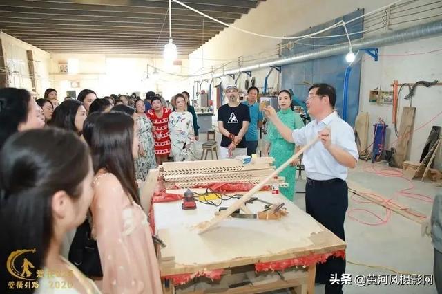 给感动人物刘兰芝的颁奖词，刘兰芝当选感动中国（2020爱在8·26）