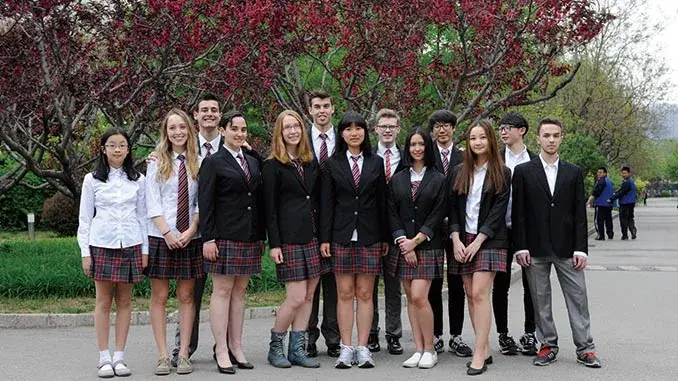 乐成国际学校学费（均价一年30万以上）