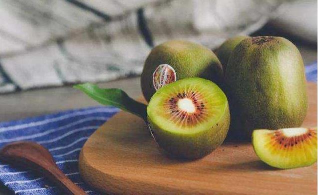 猕猴桃有酒味还能吃吗，有酒味的猕猴桃能吃吗（为什么买的猕猴桃会有一股酒味）