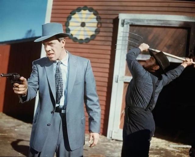 恶魔的枕边细语，同性恋小说现代虐的（被这十部伟大的宽银幕电影彻底改变）