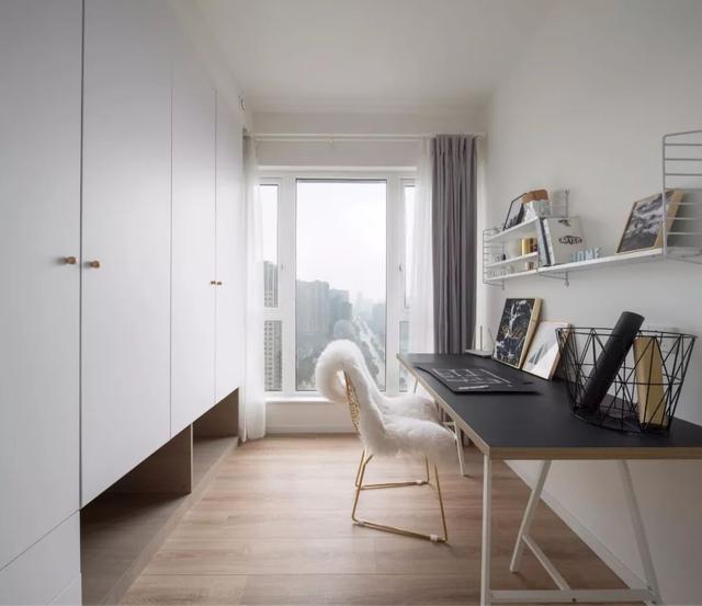 柜门拉手怎么选，柜门拉手怎么选视频（比多花10万显档次）