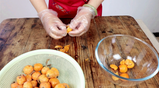枇杷膏怎么熬制治咳嗽，枇杷膏怎么熬制治咳嗽膏（家里有小孩的一定要收藏）