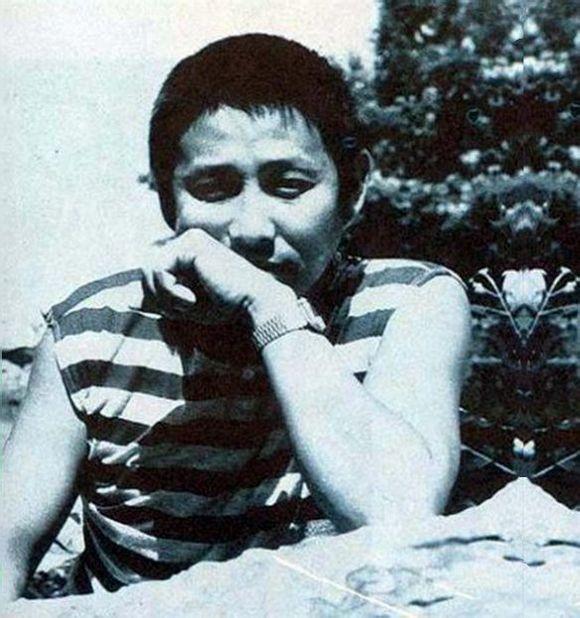 主持人杜宪照片(陈道明背后的传奇女人,美貌与才华并济) - 生活常识