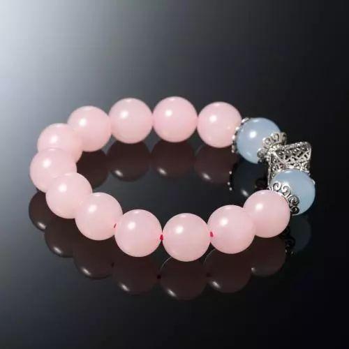 玉髓长期佩戴对身体有影响吗，玉髓对身体有害吗（佩戴粉玉髓有什么好处和作用,戴粉玉髓的手链吊坠好处有哪些）