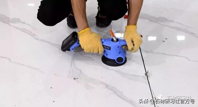 岩板是什么材料，岩板是什么材料合成的（一篇文章为你解答）