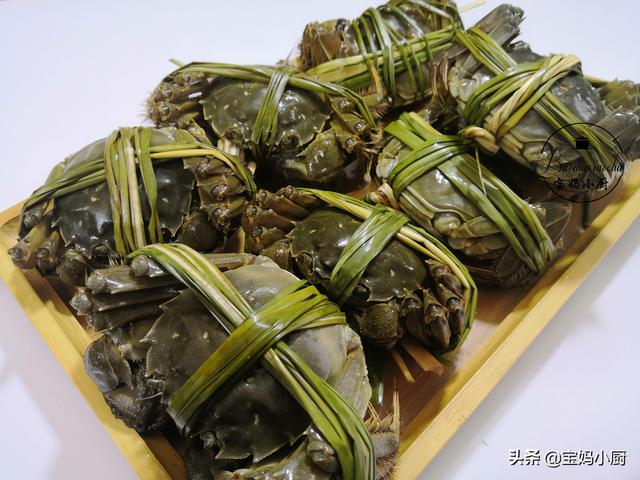 清蒸螃蟹的做法步骤，清蒸螃蟹的做法和步骤有什么（是开水上锅还是冷水上锅）