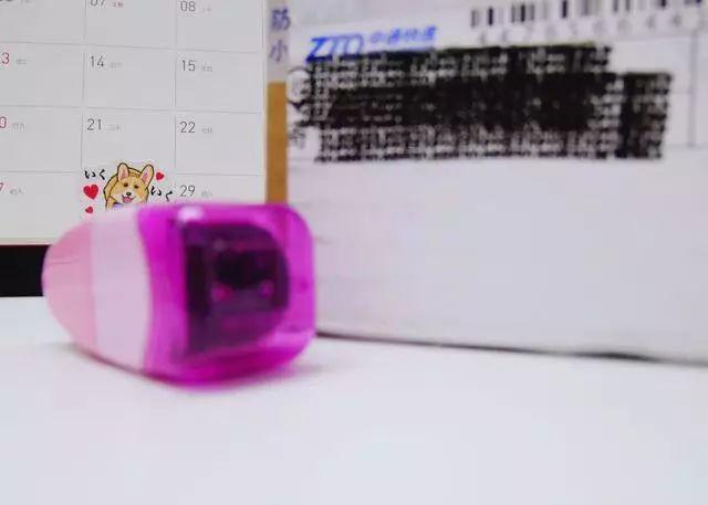 按压式的印章怎么添加墨水，印章如何加墨水（Plus滚轮式保密印章）