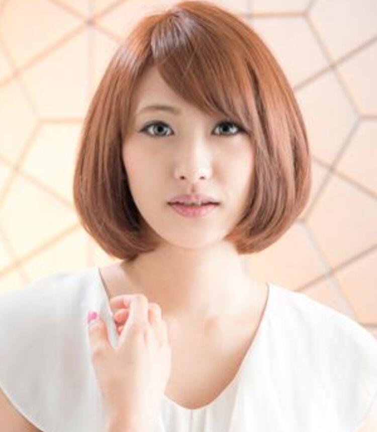大饼脸适合什么发型,大饼脸最适合的9款短发