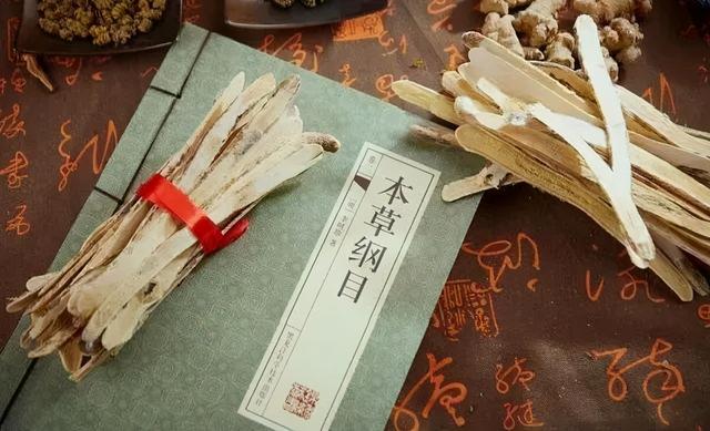 驼奶的功效与作用，驼奶的功效与作用适合人群（骆驼奶粉的作用）