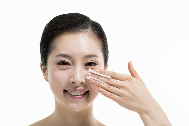 素颜霜的正确使用方法，素颜霜使用步骤有哪些（素颜霜的使用方法）