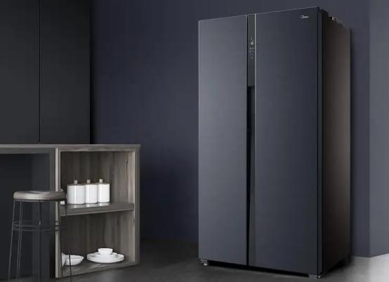 美的双开门冰箱，美的双开门冰箱有什么特点（美的急速净味冰箱）