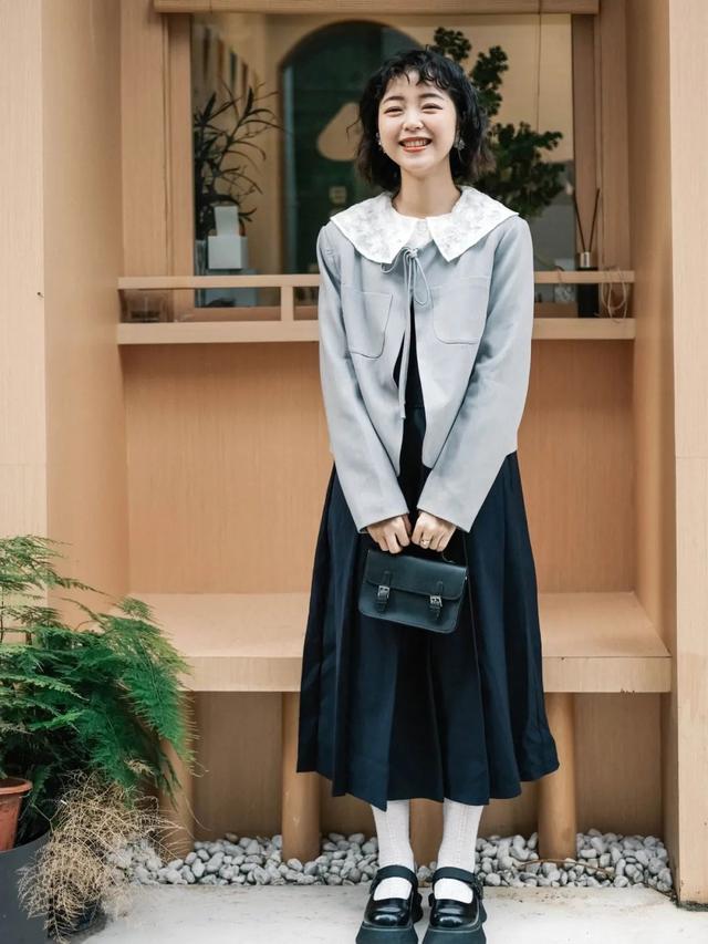 矮个子服装搭配图片，矮个子女生成熟穿搭（小个子照着穿美爆整个冬天）
