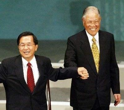 李登辉传死了，定会被钉在历史的耻辱柱上