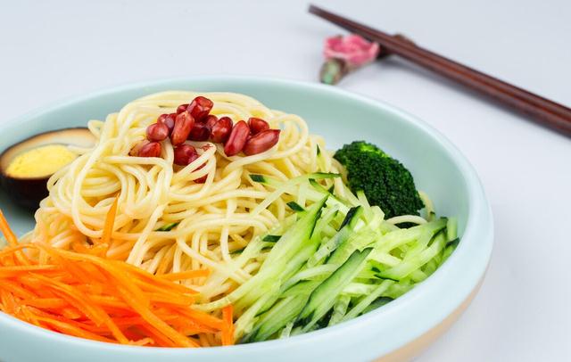 快手凉面的做法，网红凉面的做法（口感香辣面条爽滑q弹收藏了）