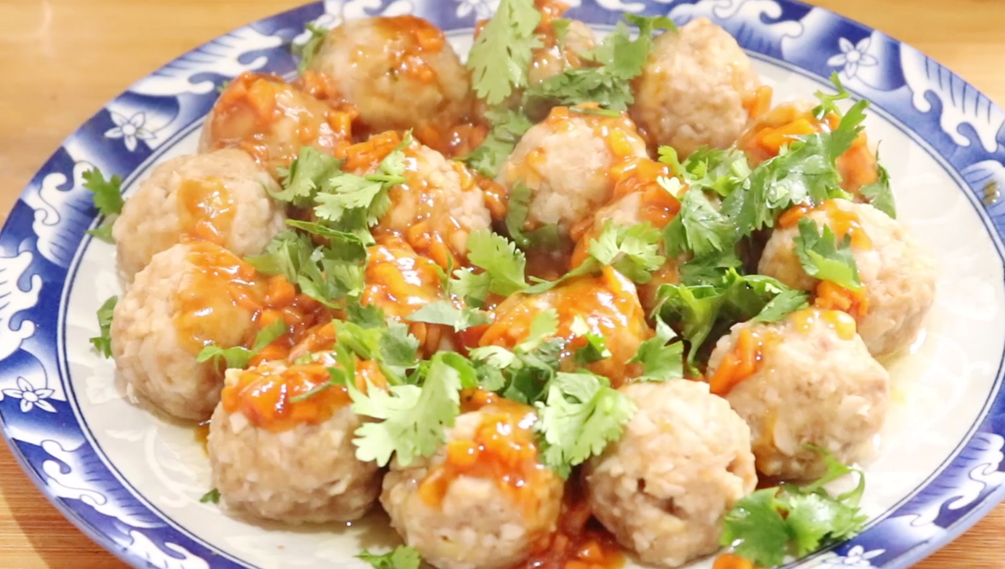 【蓮藕丸子】做法步驟圖 簡單一做營養解饞 出鍋連湯汁都不剩-起舞食譜網