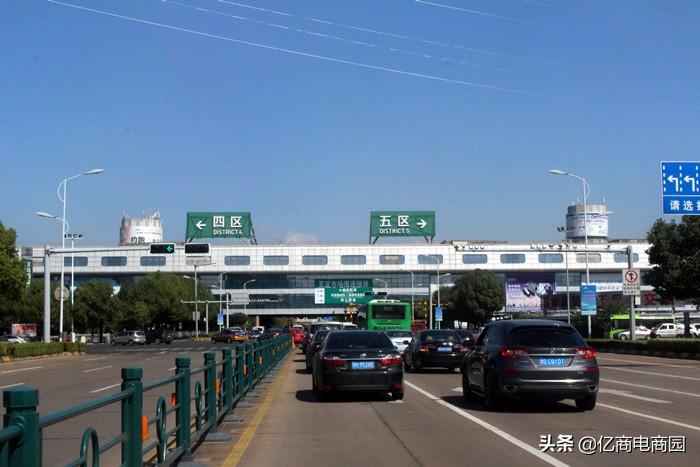 义乌小商品批发(2元店的东西从哪里批发的)