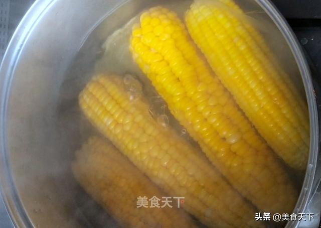 松子玉米的做法，玉米馒头怎么做才能松软好吃视频（玉米这样做也太好吃了吧）