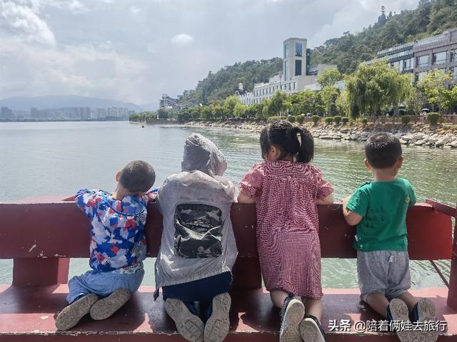 洱海海拔多少米，洱海拔多少米高（发现真是个绝佳的免费宝藏遛娃地）