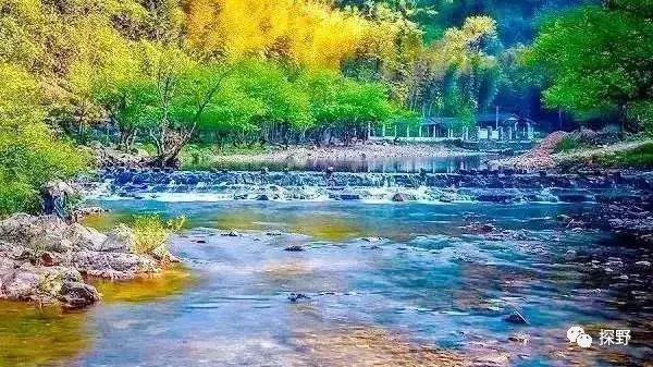 安徽月亮湾自驾游攻略，安徽月亮湾风景区（安徽这5条安徽自驾游经典线路必须去）