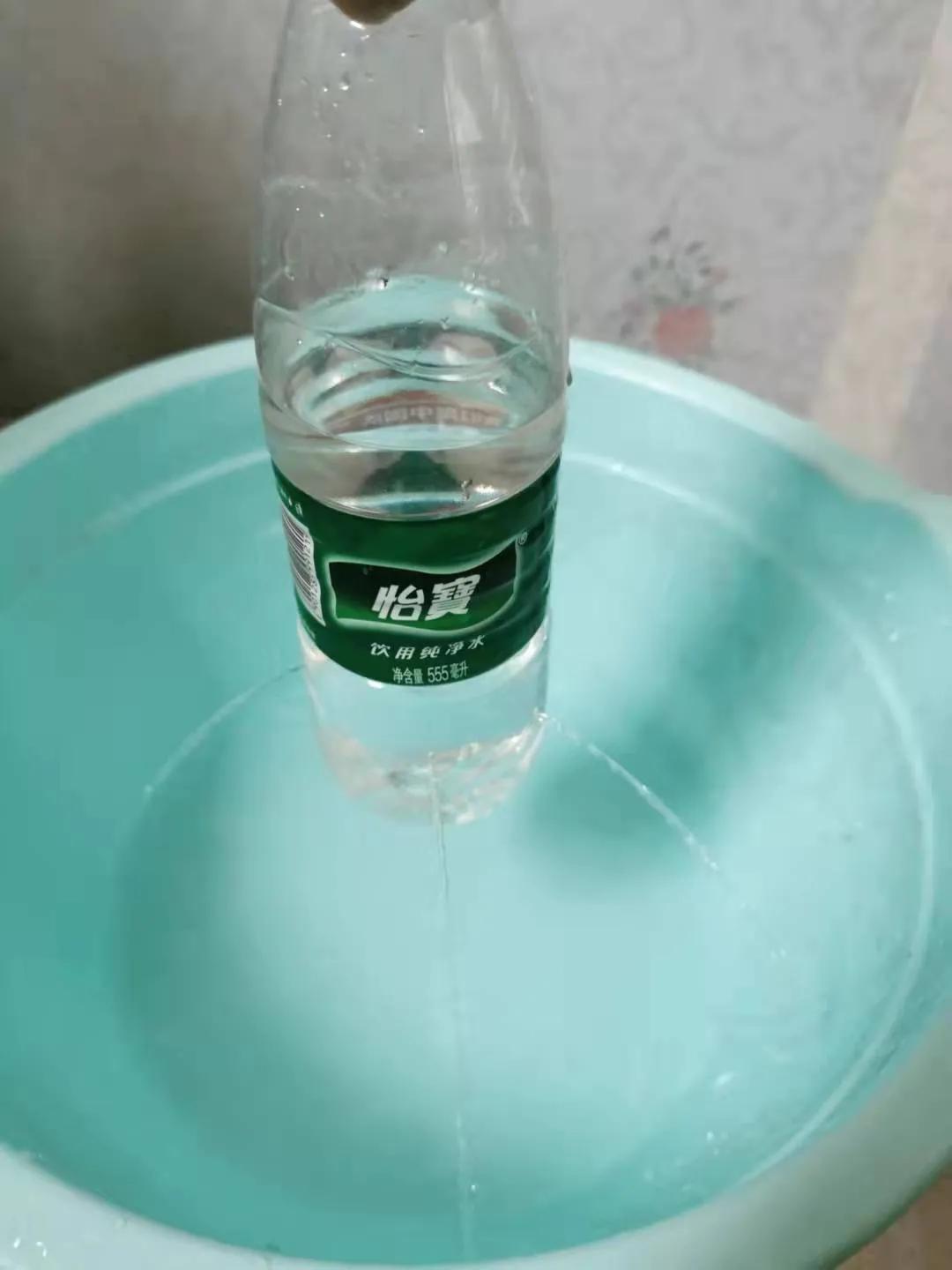 用水瓶子做的小发明有哪些，塑料瓶简单制作一个小喷泉