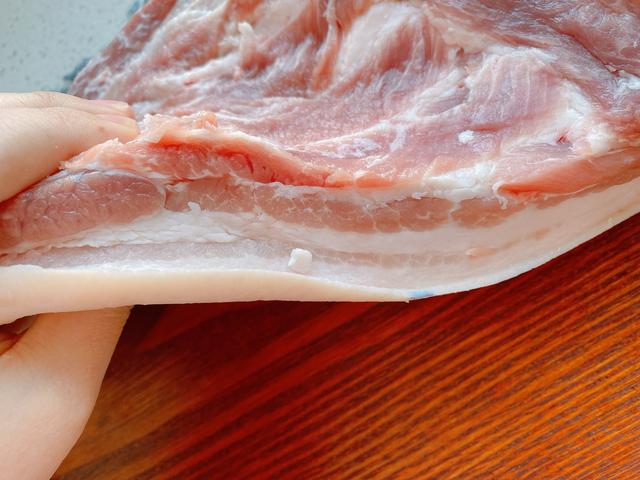 炸虎皮肉怎么起泡，炸虎皮肉怎么起泡沫（过年炸扣肉总失败也不起泡）