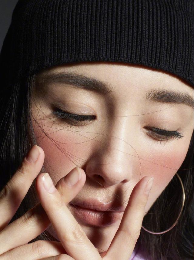 时尚宠儿什么意思，时尚宠儿的英文翻译（杨幂-时尚宠儿）