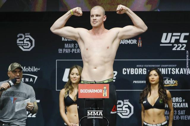 中国打进ufc有几个人，进入UFC的中国选手有谁（UFC全51位现役重量级MMA选手）