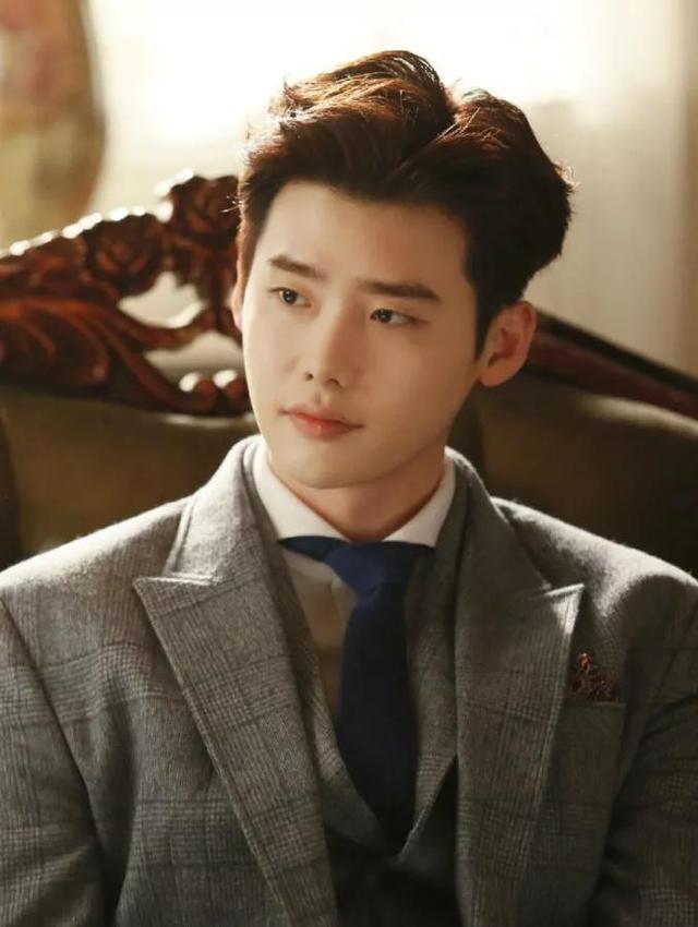 李钟硕主演的韩国片，李钟硕主演的8部电视剧