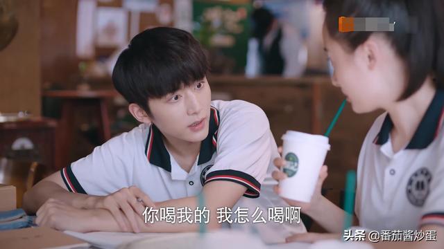 齐明月暗恋凌霄，齐明月为什么暗恋凌霄（《以家人之名》齐明月暗恋凌霄）