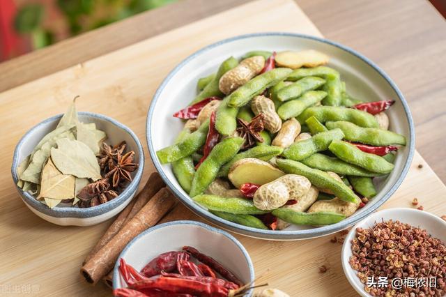 香葱麻豆腐怎么做，麻辣香豆腐怎么做（老北京爷们离不开的十大下酒菜）