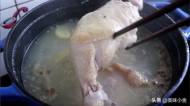 麻辣鸡丝凉拌菜谱，教你在家做凉拌麻辣鸡丝