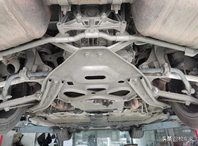 保时捷boxster敞篷跑车多少钱，保时捷最便宜敞篷跑车—Boxster（花38万买辆7手豪车保时捷Boxster值不值）