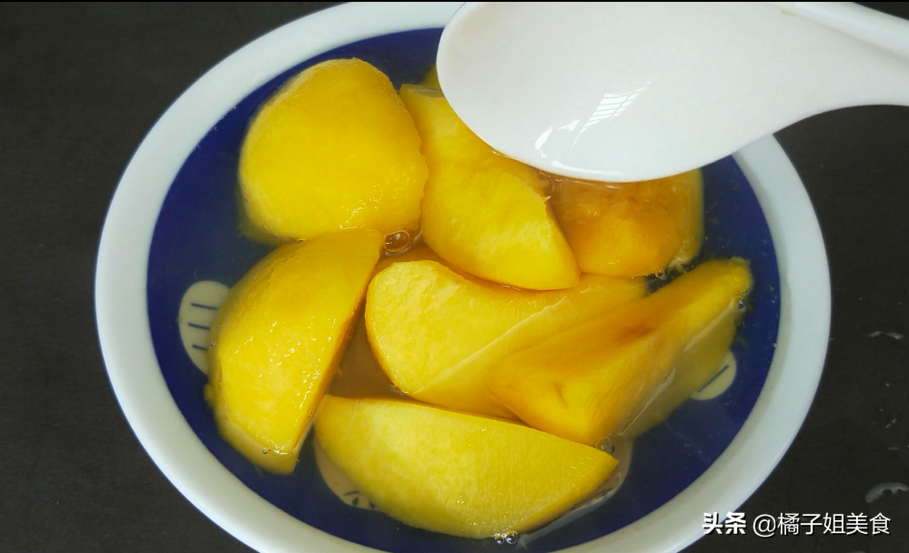 黃桃罐頭升級(jí)版 不水煮 桃子味更濃 做法超簡(jiǎn)單！-起舞食譜網(wǎng)