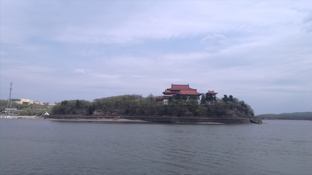 镜泊湖旅游，镜泊湖附近旅游景点（镜泊湖旅游攻略）