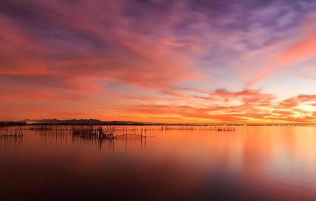 落日晚霞朋友圈背景，落日晚霞朋友圈背景图（朋友圈背景图）
