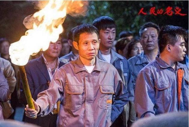 曲婉婷发声母亲入狱，虽然是她母亲被判无期徒刑