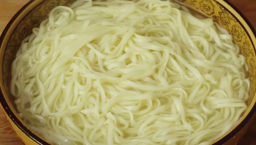 图片[6]-【黄瓜丝凉拌面】做法步骤图 面条爽滑劲道 比买的好吃-起舞食谱网