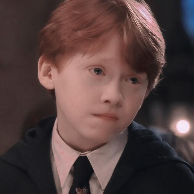 哈利波特头像女生，哈利波特魔法学院头像微信（霍格沃茨永不毕业）