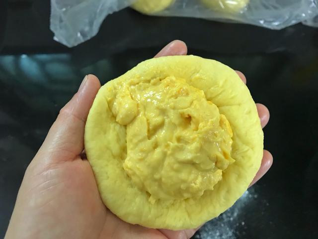 学做面包制作配方，做面包的方法和步骤（在家做面包就这么简单）