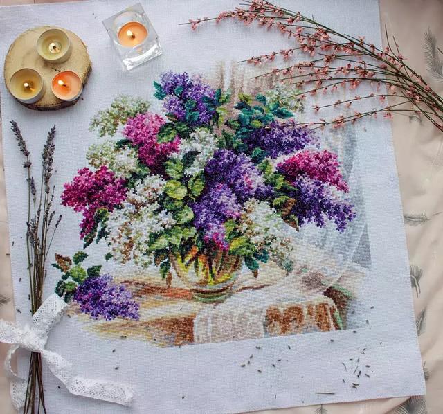 【十字绣枕头图案】哪些十字绣枕头图案好看，手工十字绣枕头图案大全（35款十字绣作品大赏析）