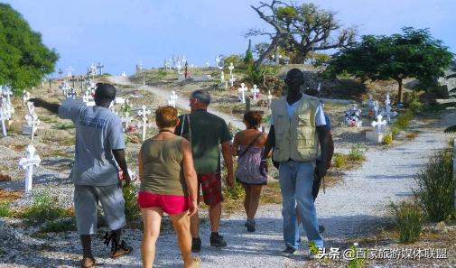 的贝壳填空，什么的贝壳填空（900年用了300万吨贝壳堆起的岛屿）