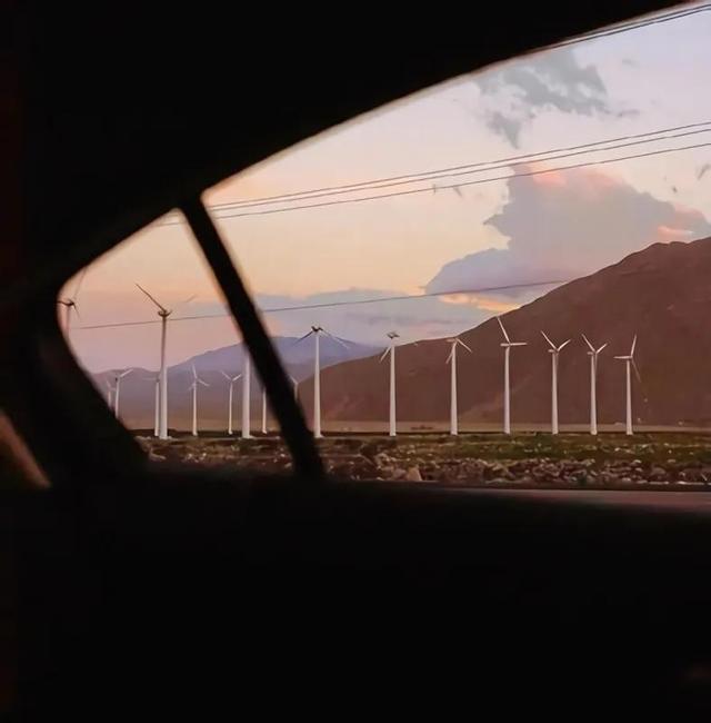 黑色系壁纸.，黑色系壁纸女生（愿你常开心常欣喜图片）