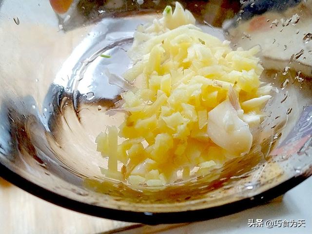 如何清洗螃蟹，如何清洗螃蟹才干净视频（大厨说3招清洗好螃蟹）