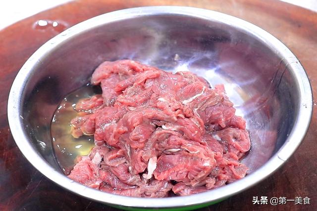 牛肉怎么炒嫩又好吃又简单，牛肉怎么炒好吃又嫩（千万别用盐和料酒腌）