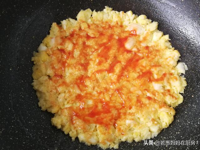 平底锅披萨的家常做法，平底锅做披萨的简单做法（孩子乐得合不拢嘴）