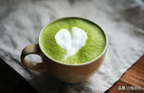 抹茶色怎么调，抹茶色怎么调油画棒（教你在家自制抹茶美食）