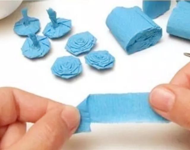 如何折漂亮的玫瑰花，怎样折玫瑰花简单又漂亮（几款纸玫瑰花折叠方法）