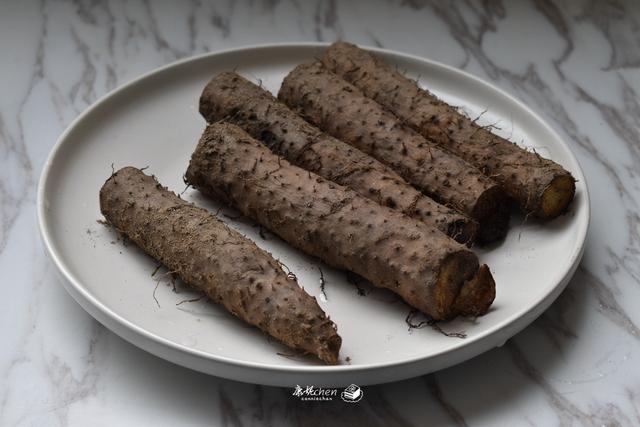 铁棍山药是蒸吃好还是水煮好，铁棍山药是蒸着吃还是煮着吃（健身人士放心吃）