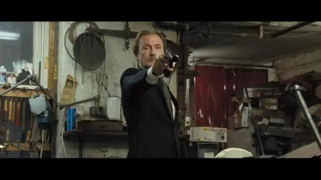 电影狂野目标插曲，狂野目标的插曲（却因长得太美被杀手囚在家中）